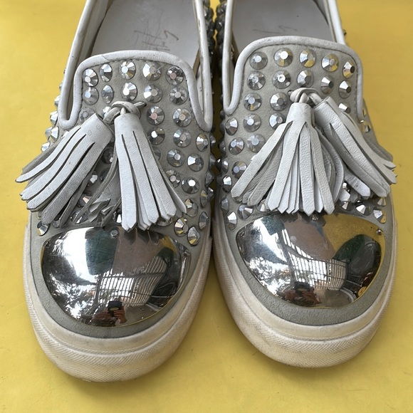 Silver/gray Giuseppe Zanotti leather with silver studs - Picture 5 of 14